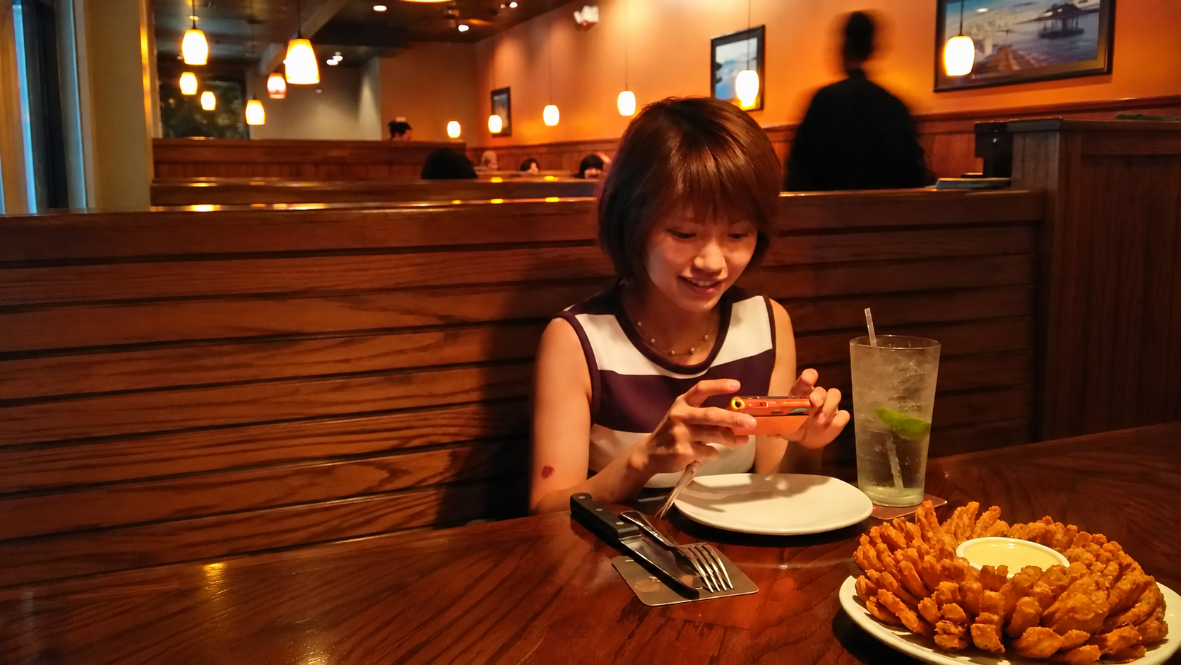 アフターダイブの食事風景